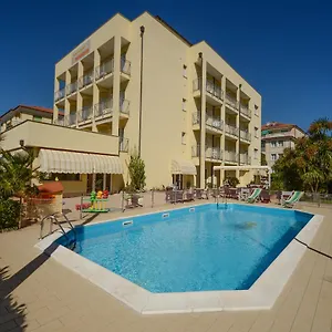 Gloria Aparthotel